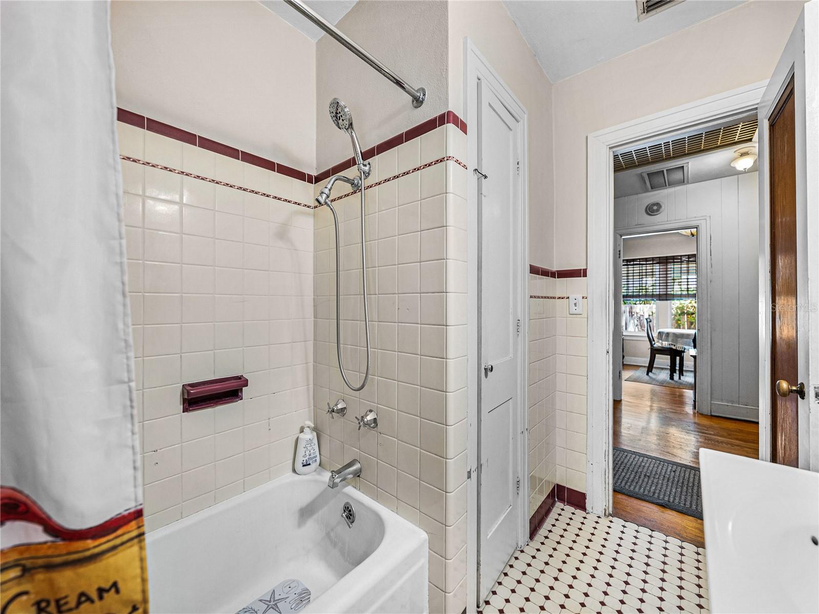 3001 9TH AVE N, ST PETERSBURG, FL, 33713