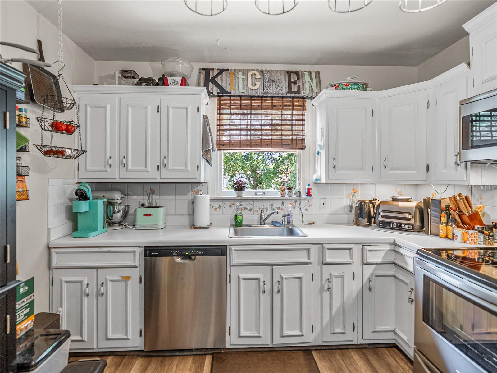 3001 9TH AVE N, ST PETERSBURG, FL, 33713