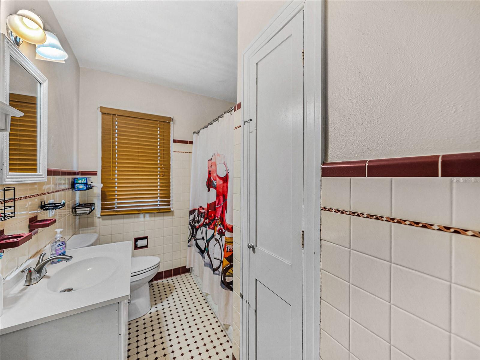 3001 9TH AVE N, ST PETERSBURG, FL, 33713