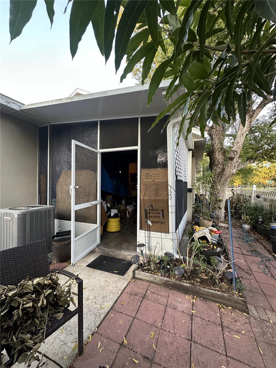 312 N FOREST AVE, ORLANDO, FL, 32803