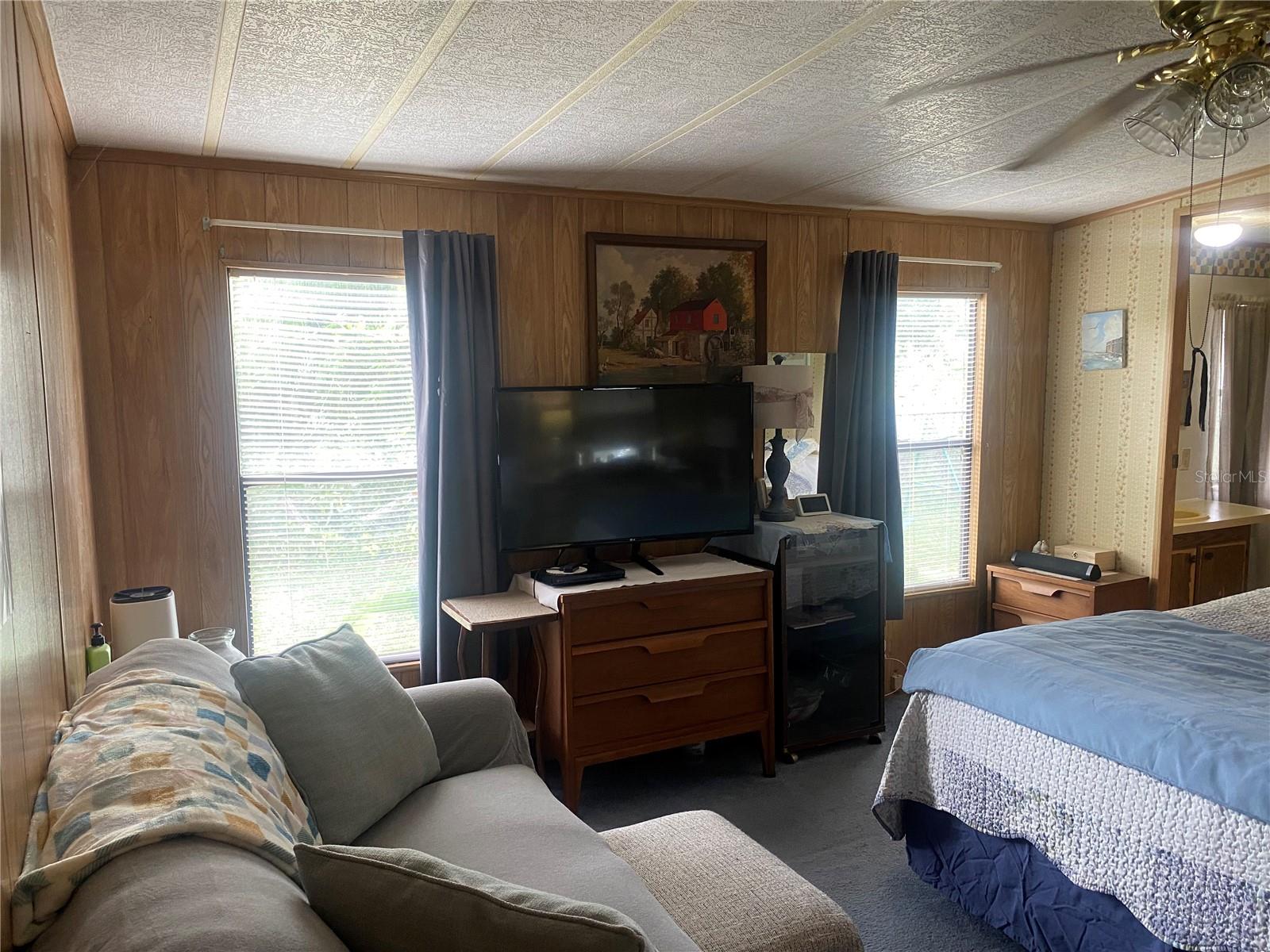 3201 YOUNG RD, PLANT CITY, FL, 33565