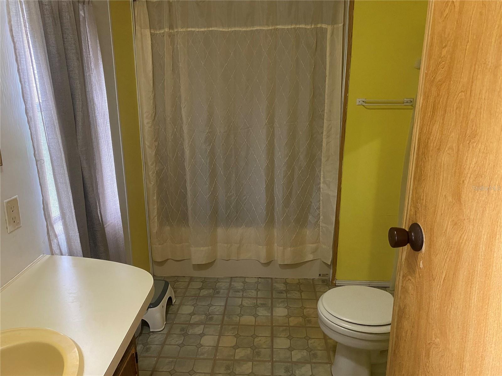 3201 YOUNG RD, PLANT CITY, FL, 33565