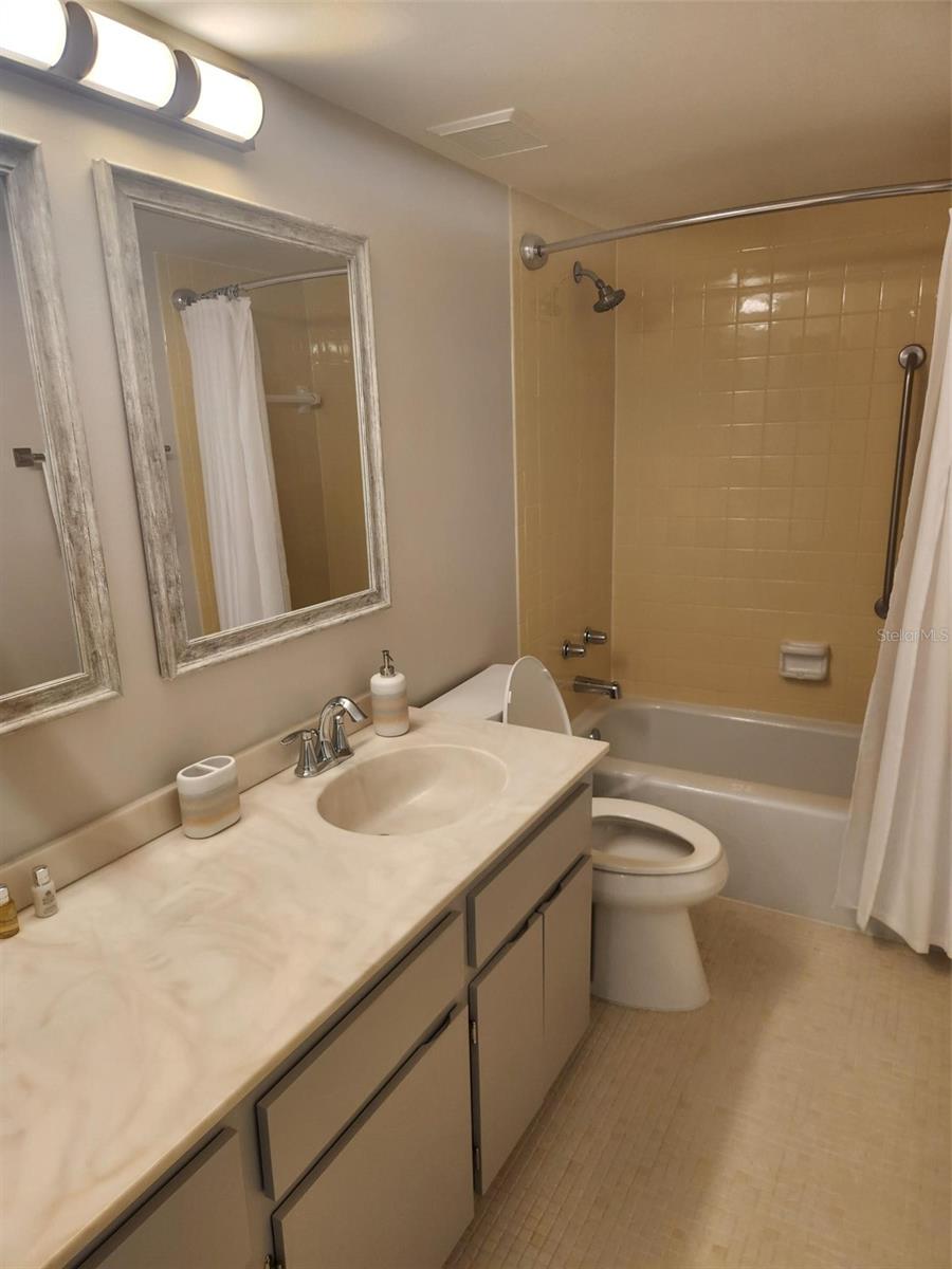 400 64TH AVE #202, ST PETE BEACH, FL, 33706