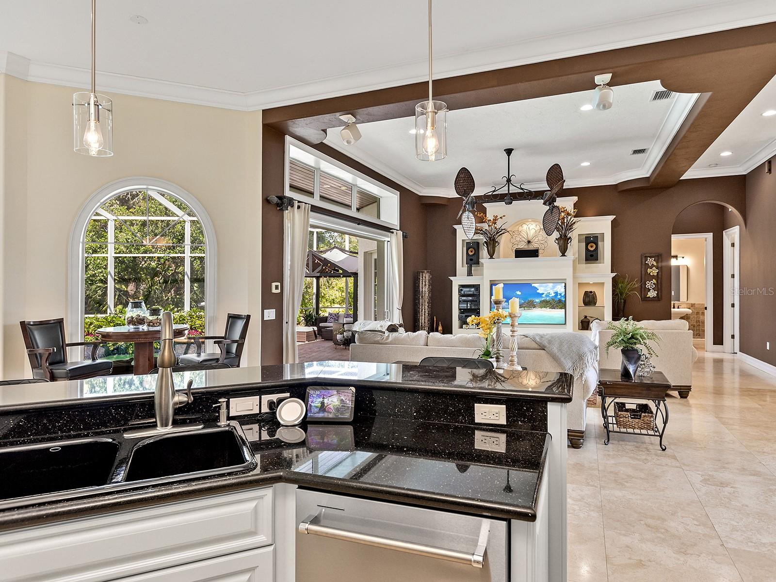 6612 BUTLERS CREST DR, BRADENTON, FL, 34203