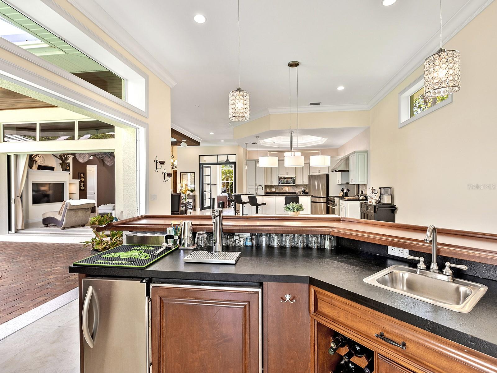 6612 BUTLERS CREST DR, BRADENTON, FL, 34203