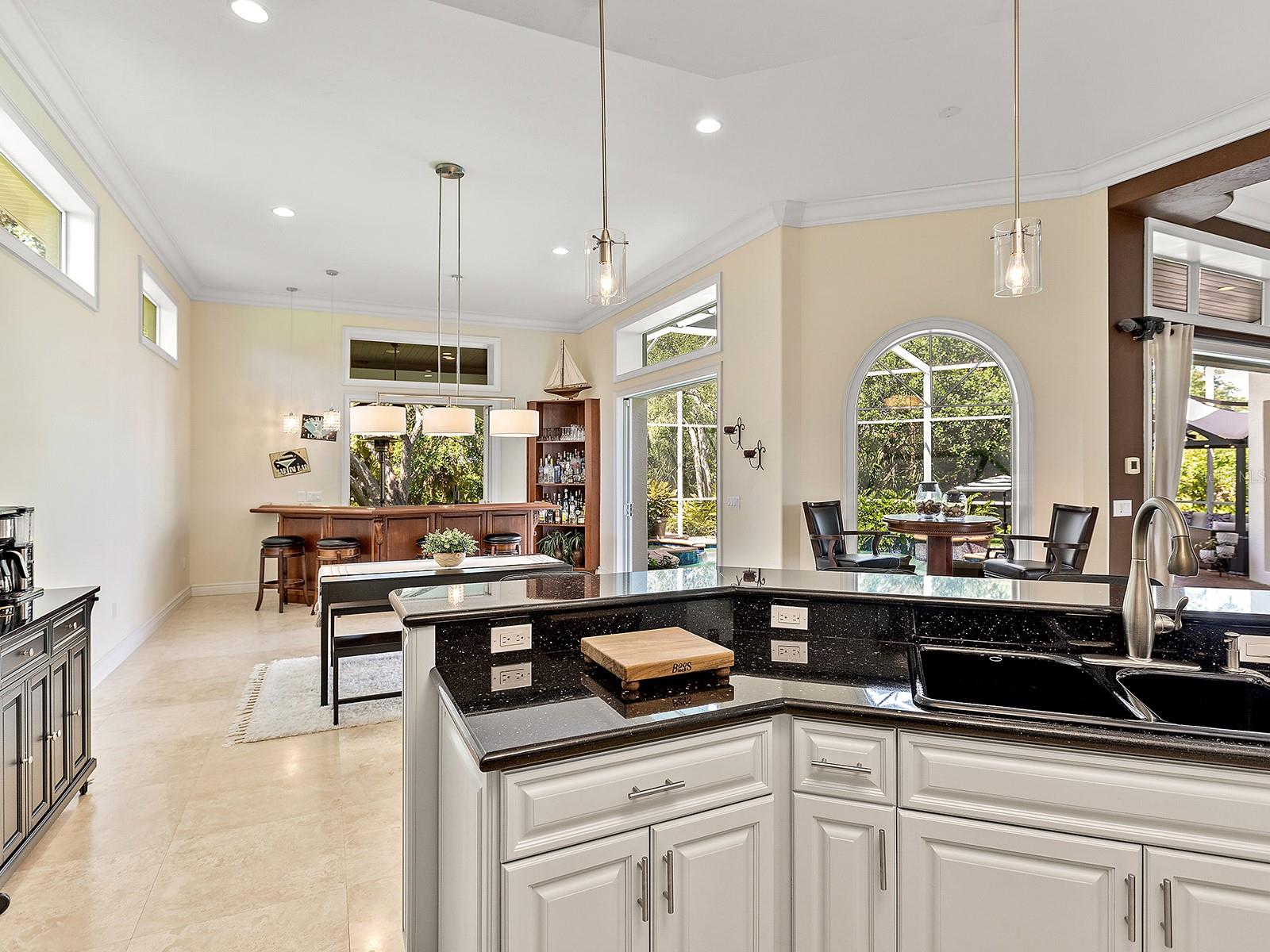 6612 BUTLERS CREST DR, BRADENTON, FL, 34203