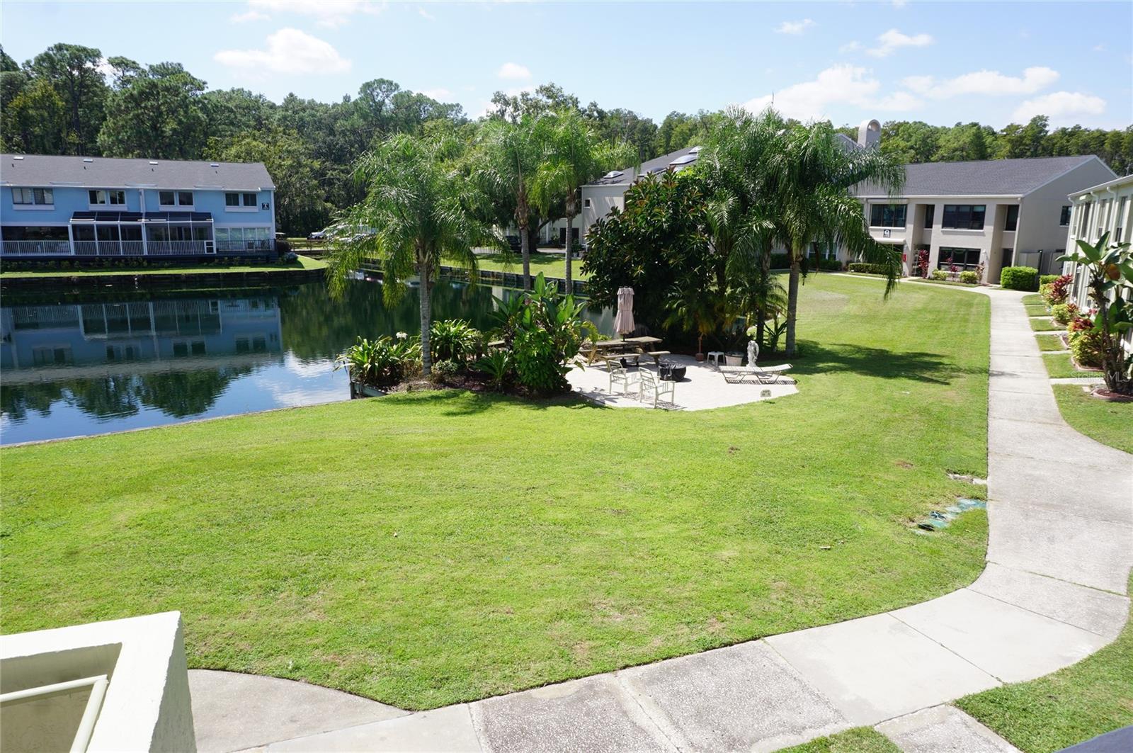 W7874761 Property Photo