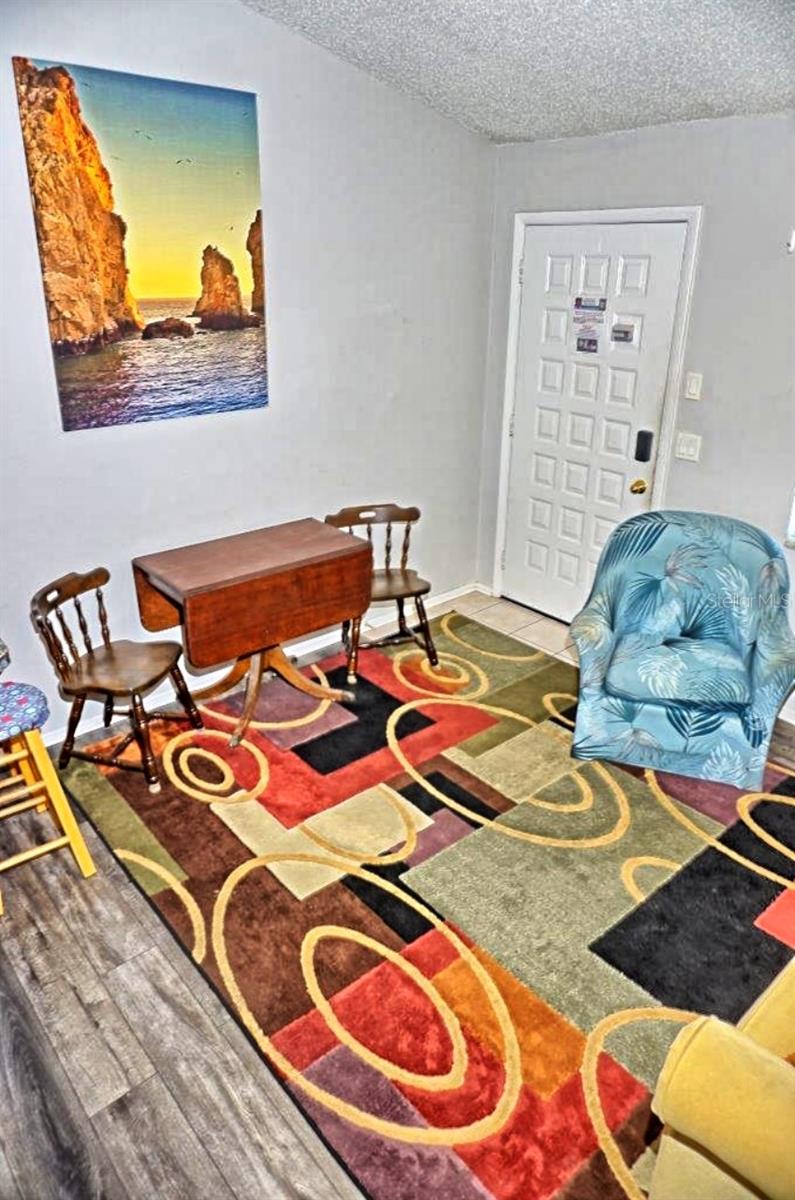 W7874761 Property Photo