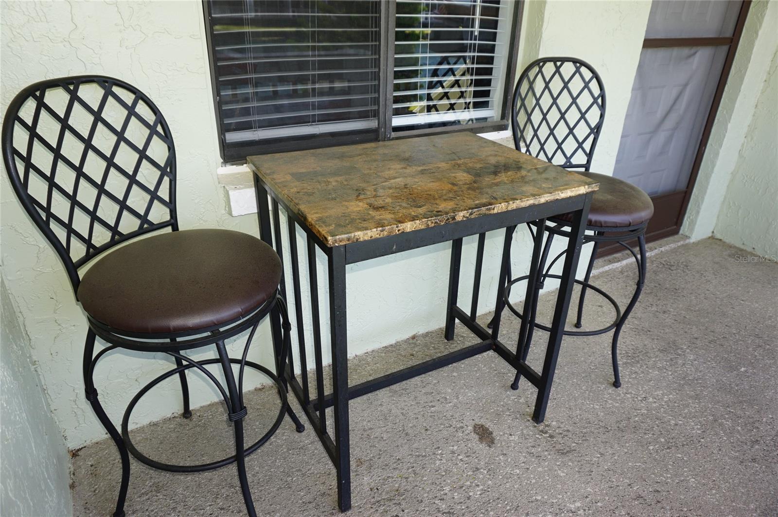 W7874761 Property Photo