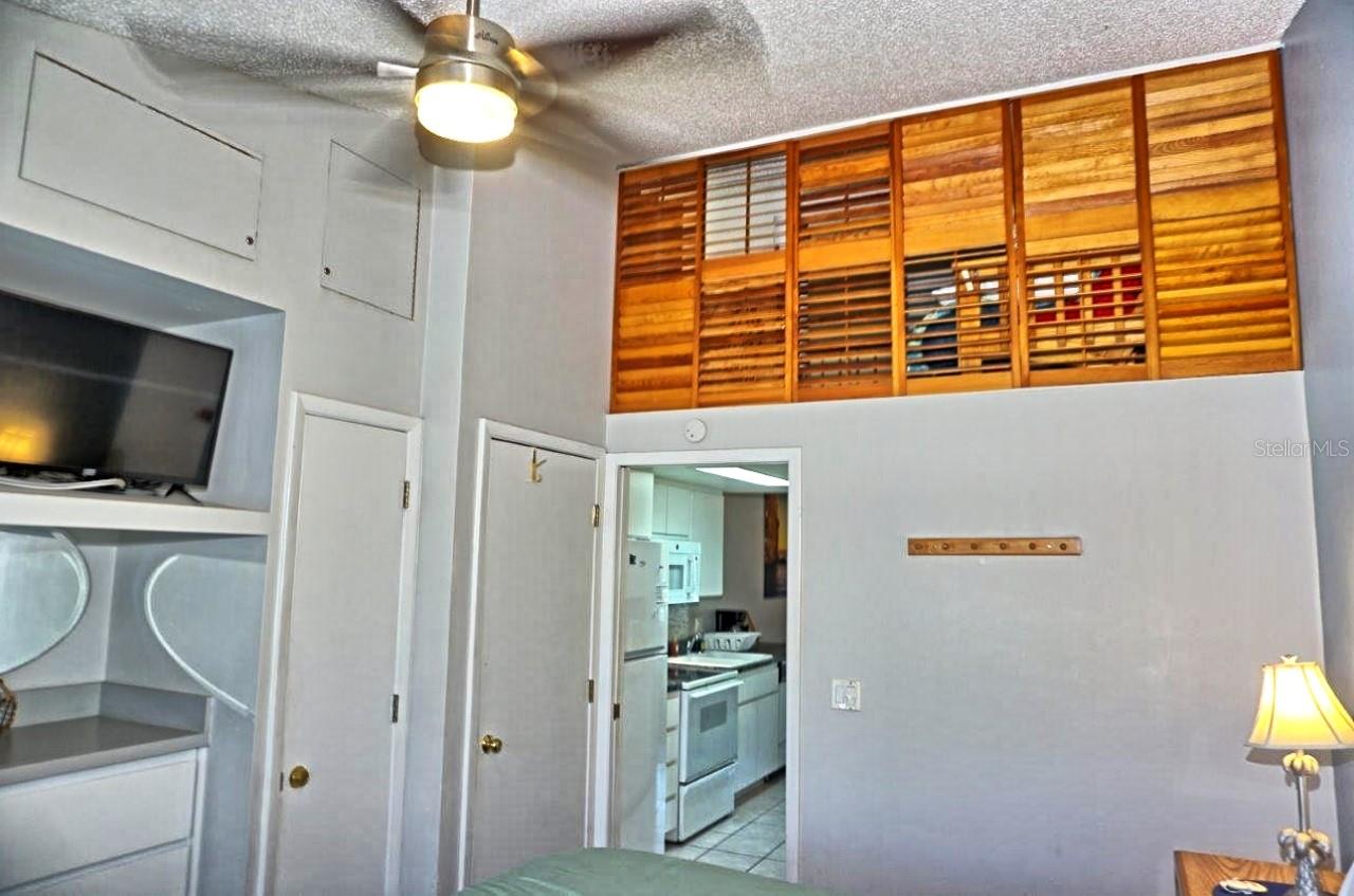 W7874761 Property Photo