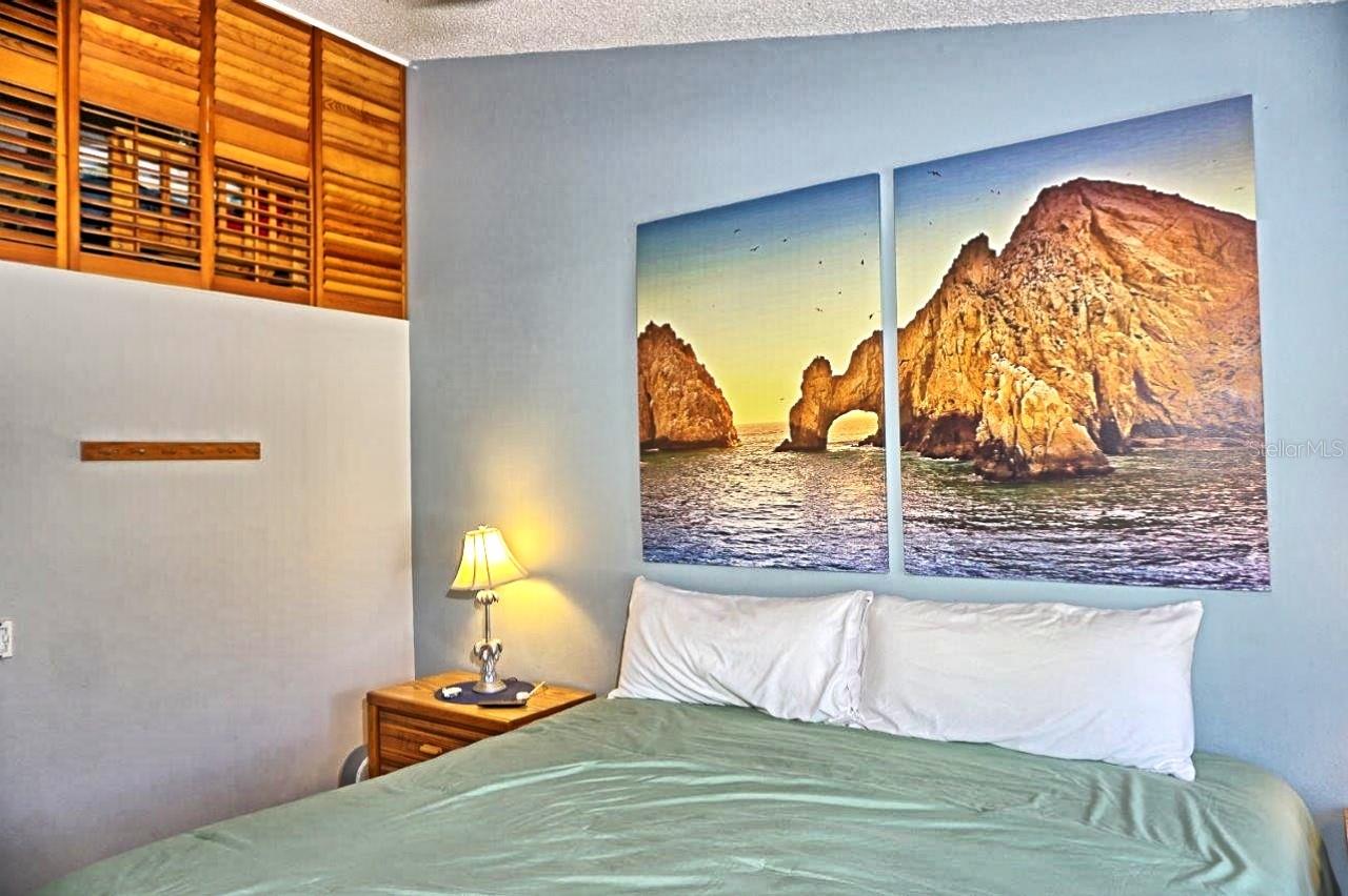 W7874761 Property Photo