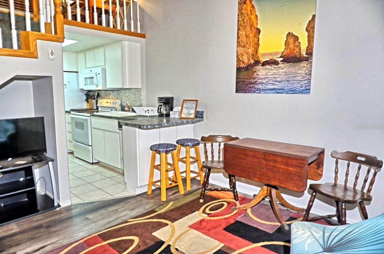 W7874761 Property Photo