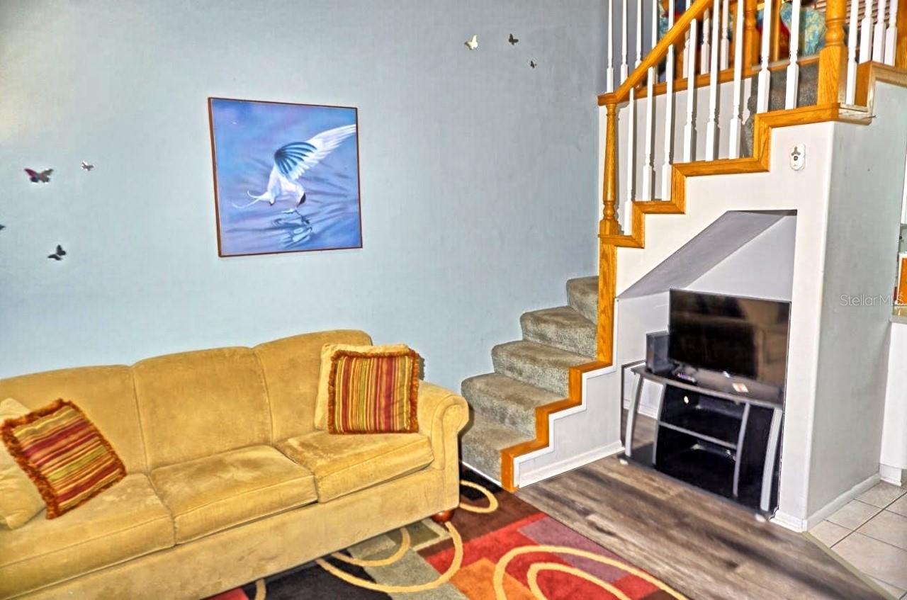 W7874761 Property Photo