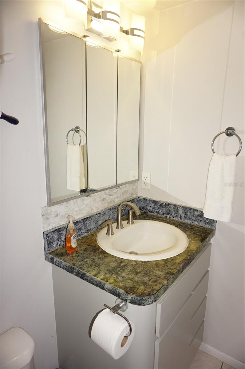 W7874761 Property Photo