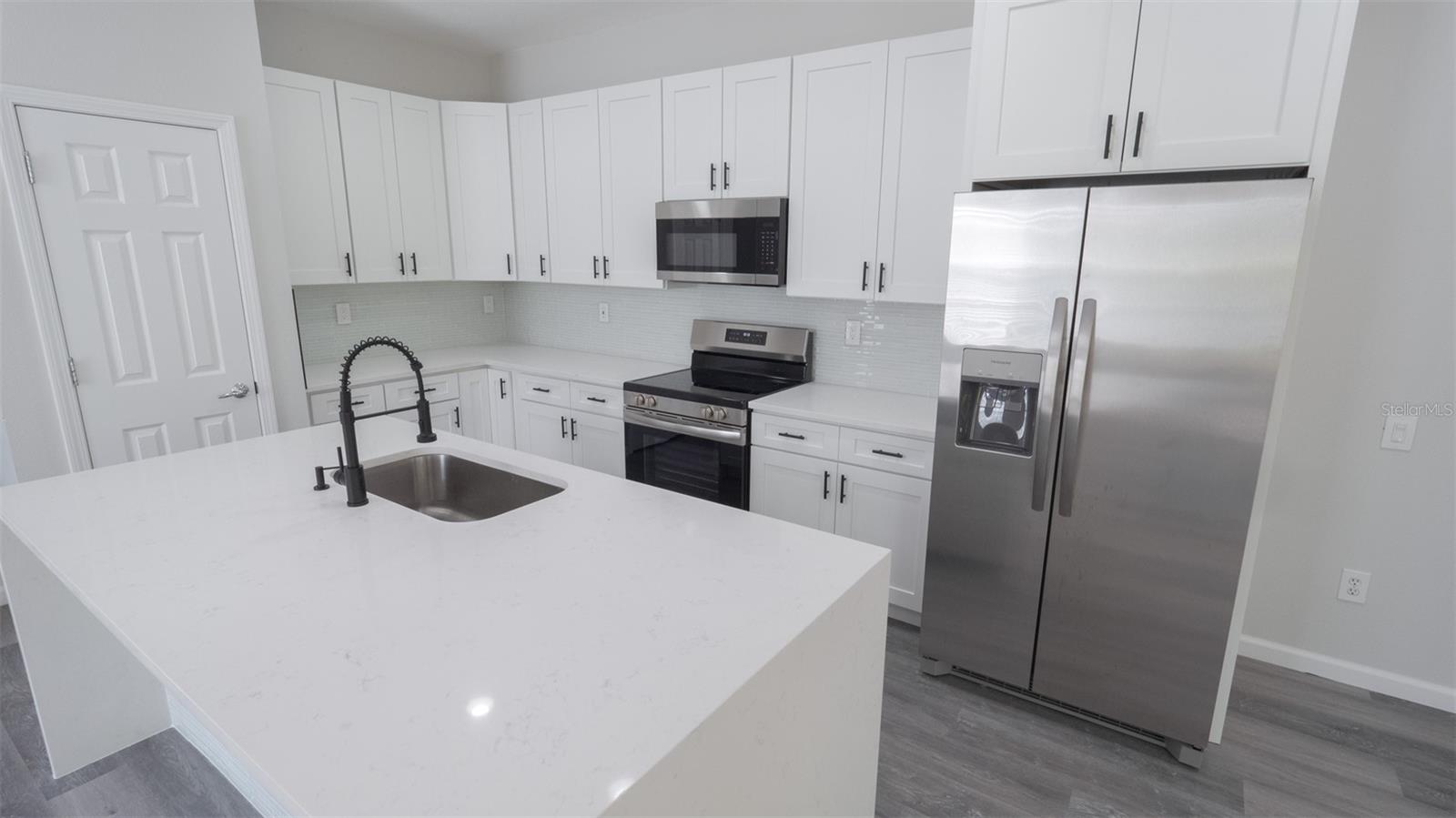 13722 CREST LAKE DR, HUDSON, FL, 34669