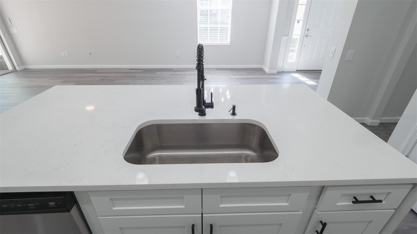 13722 CREST LAKE DR, HUDSON, FL, 34669