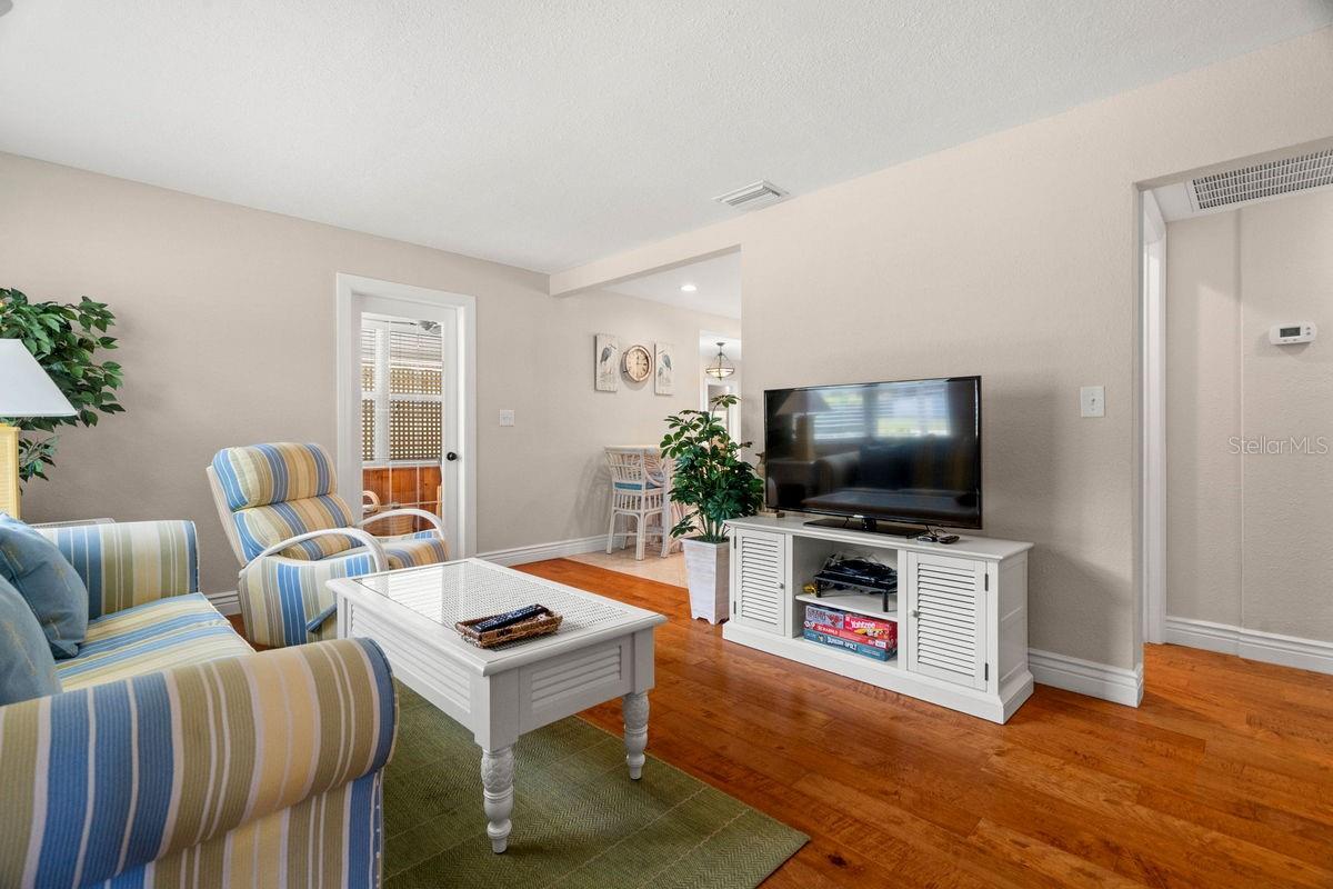 1658 DOUGLAS AVE, DUNEDIN, FL, 34698