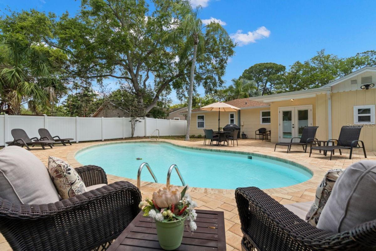 1658 DOUGLAS AVE, DUNEDIN, FL, 34698