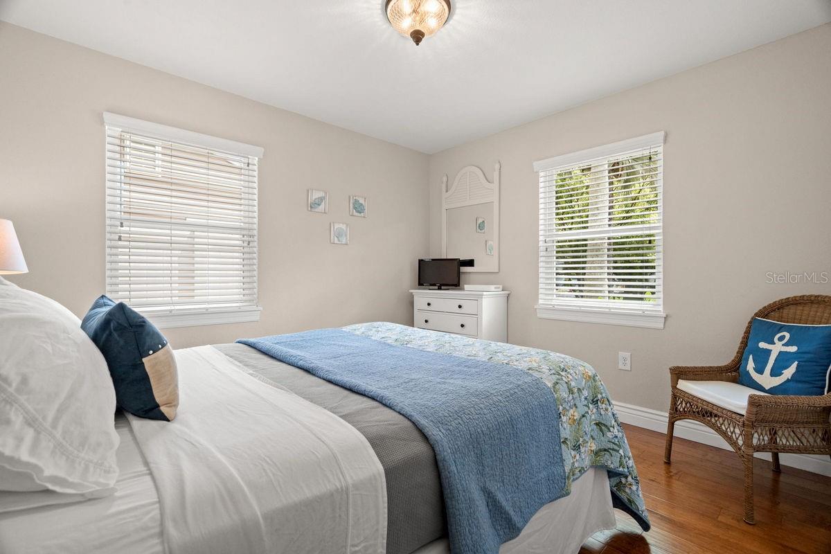 1658 DOUGLAS AVE, DUNEDIN, FL, 34698