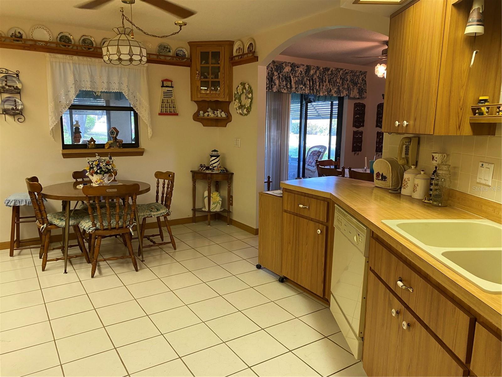 21821 KING JOHN ST, LEESBURG, FL, 34748