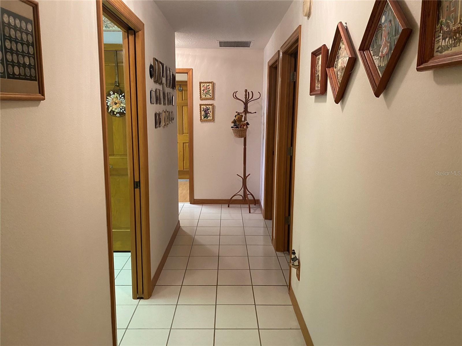 21821 KING JOHN ST, LEESBURG, FL, 34748