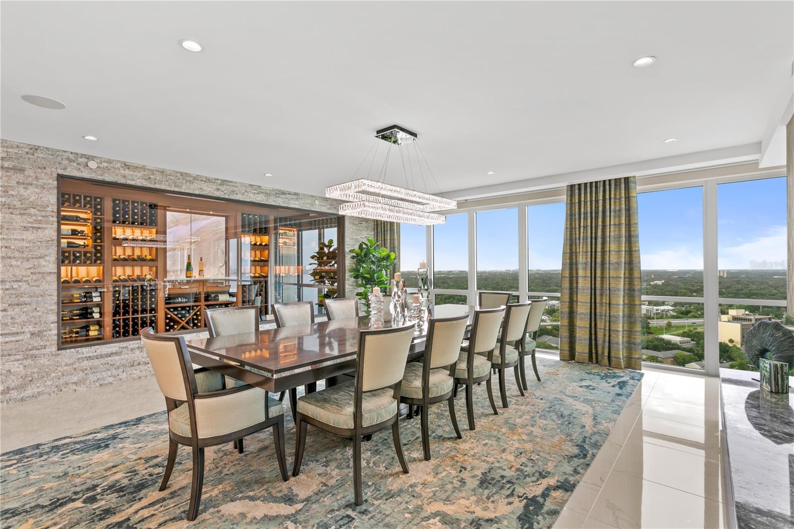 TB8376640 Property Photo