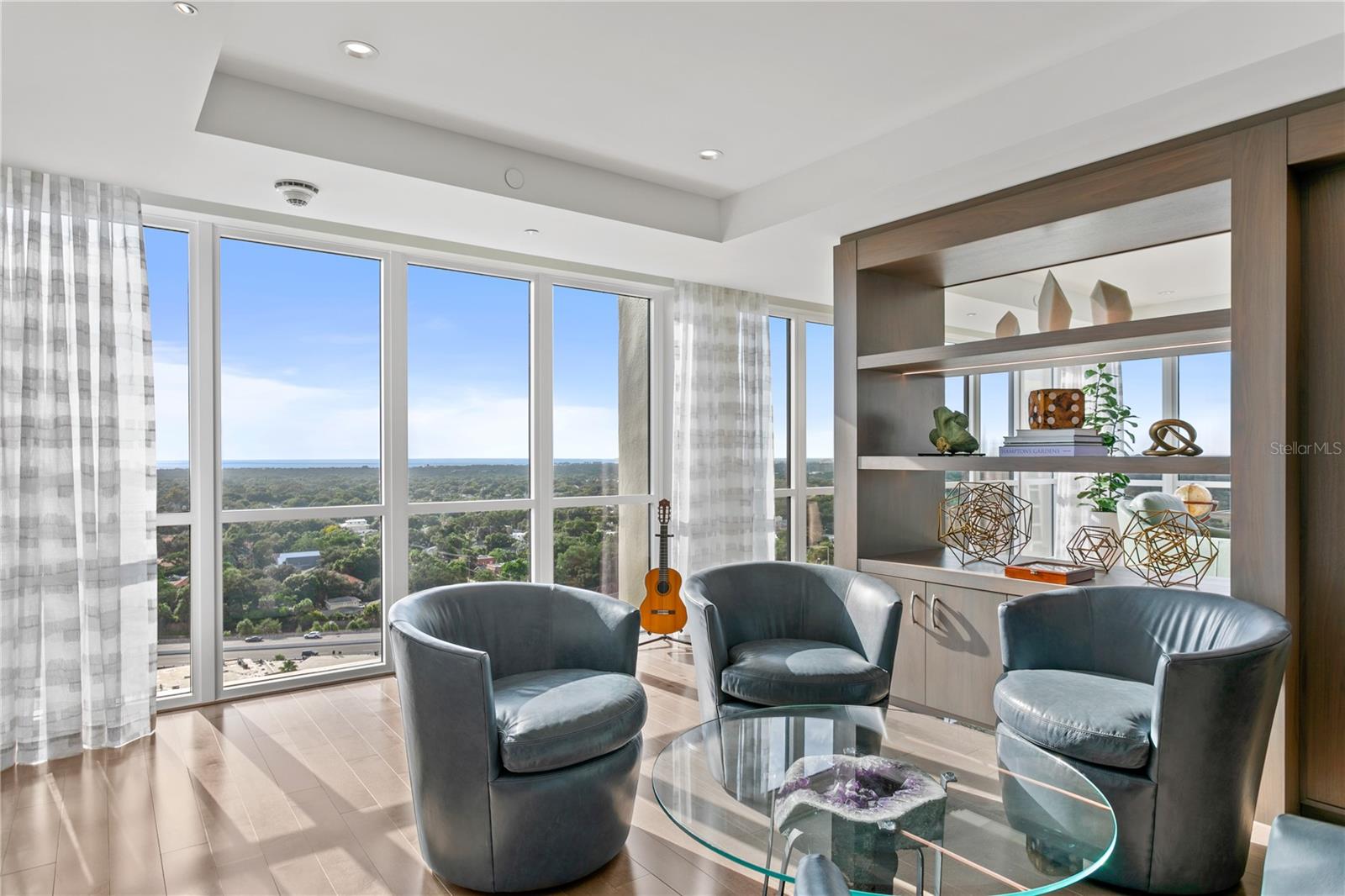 TB8376640 Property Photo