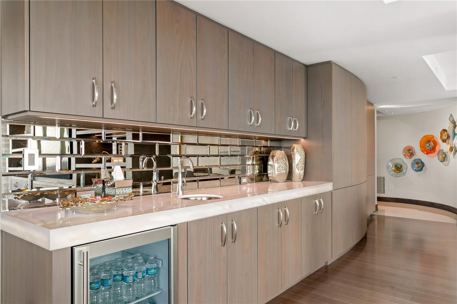 TB8376640 Property Photo