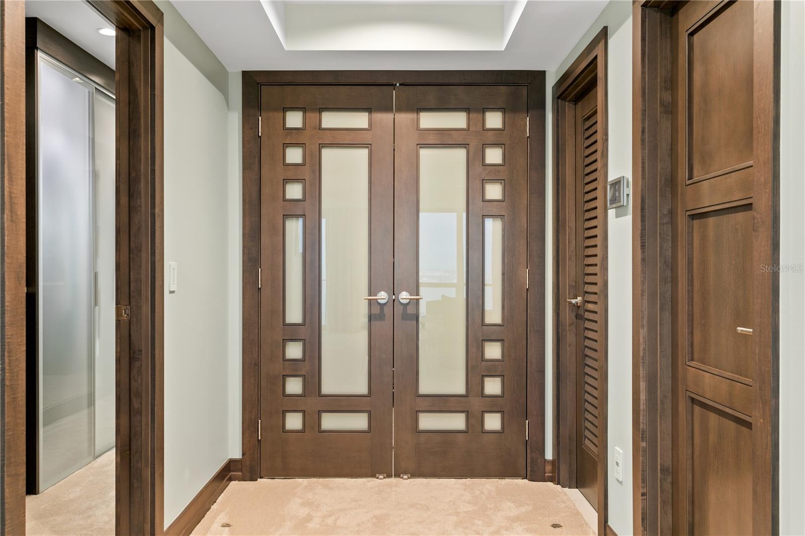 TB8376640 Property Photo