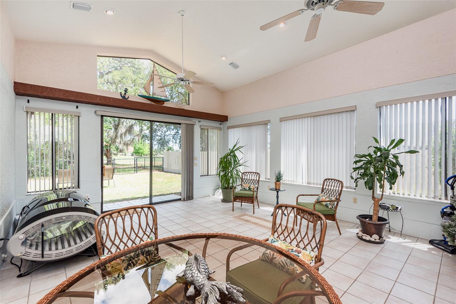 411 GLEN ABBEY LN, DEBARY, FL, 32713