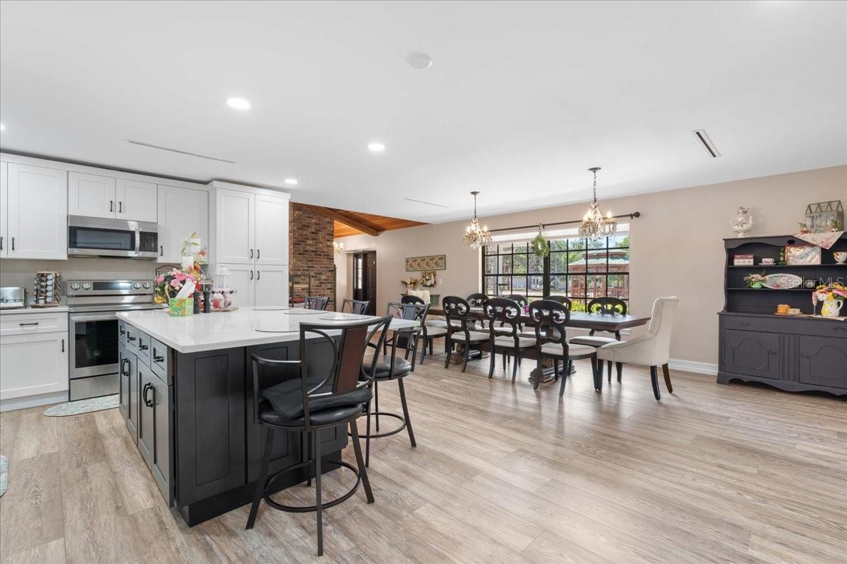 4201 ERINDALE DR, NORTH FORT MYERS, FL, 33903