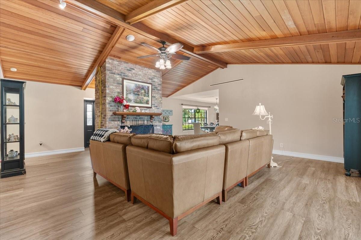 4201 ERINDALE DR, NORTH FORT MYERS, FL, 33903