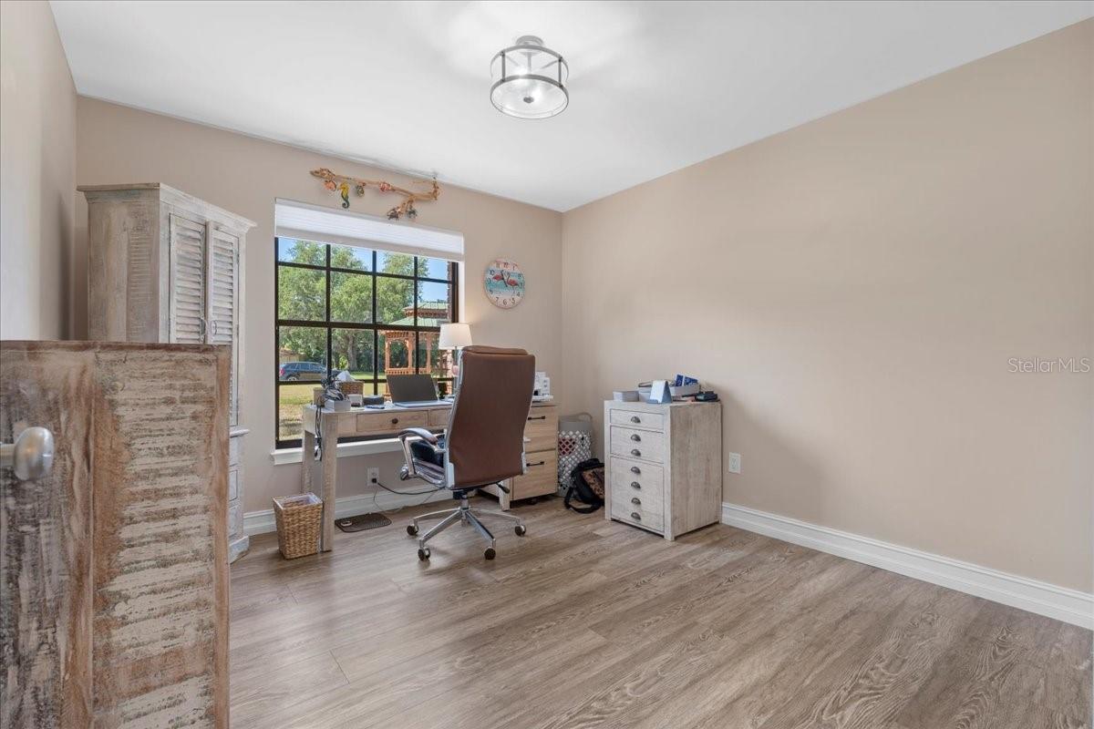 4201 ERINDALE DR, NORTH FORT MYERS, FL, 33903