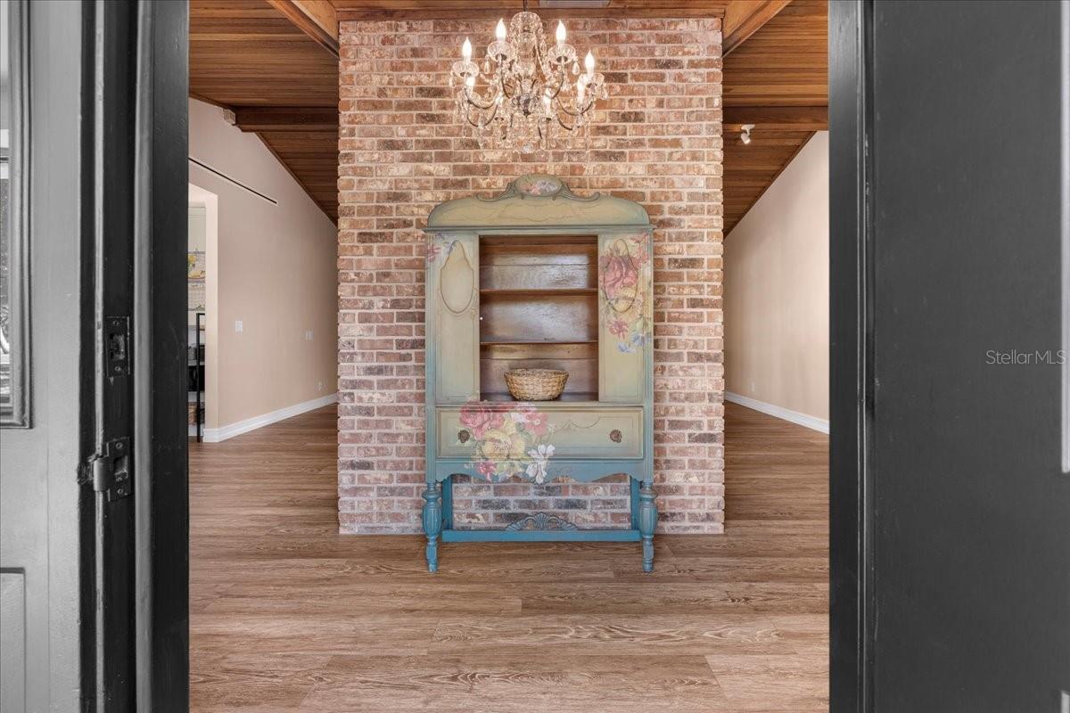 4201 ERINDALE DR, NORTH FORT MYERS, FL, 33903