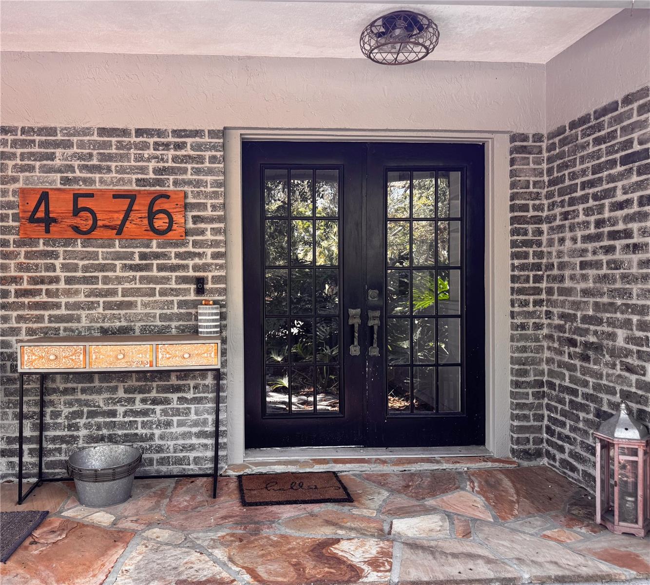 A4649643 Property Photo