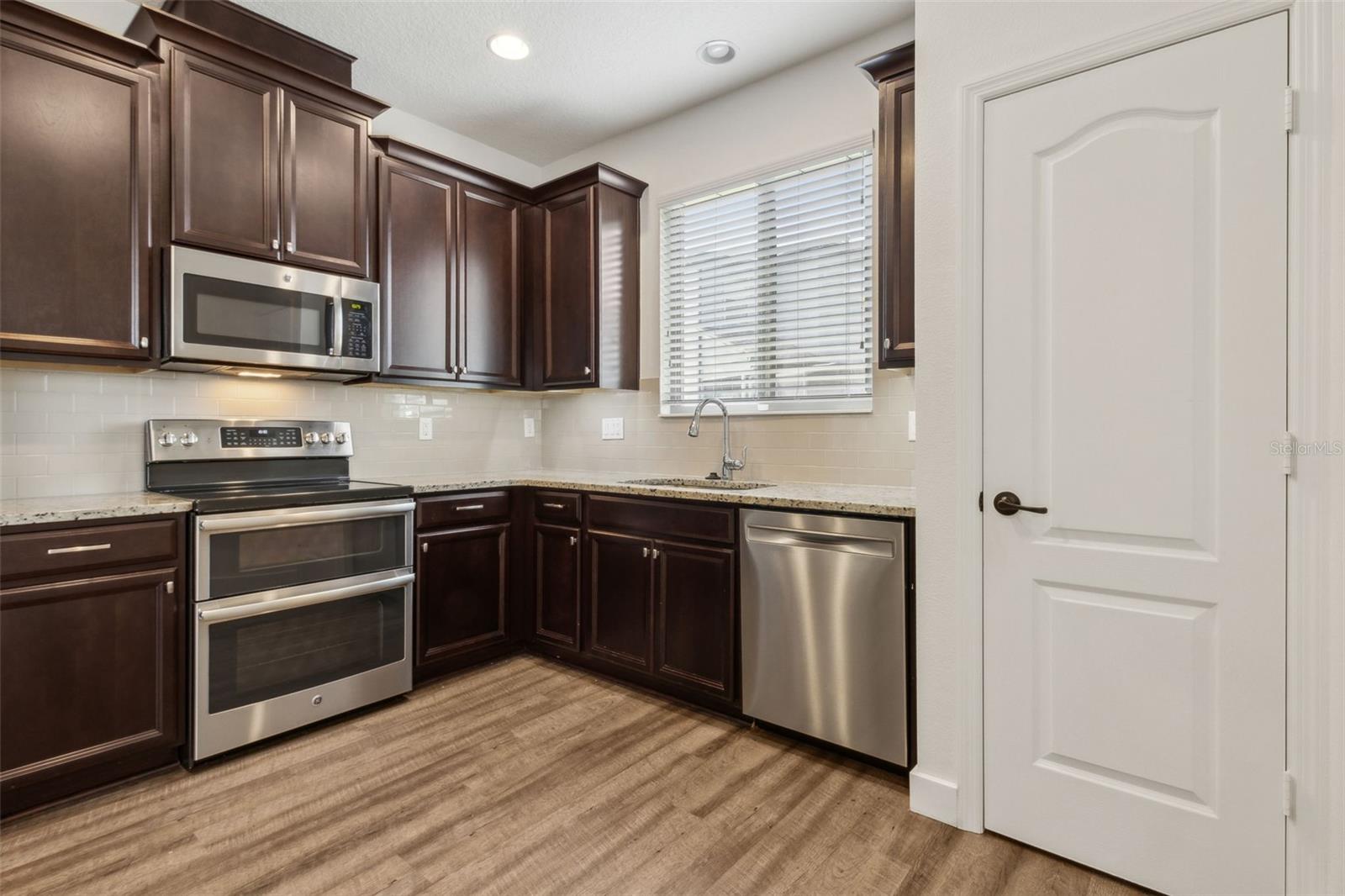 2600 EGRET SHORES DR, ORLANDO, FL, 32825