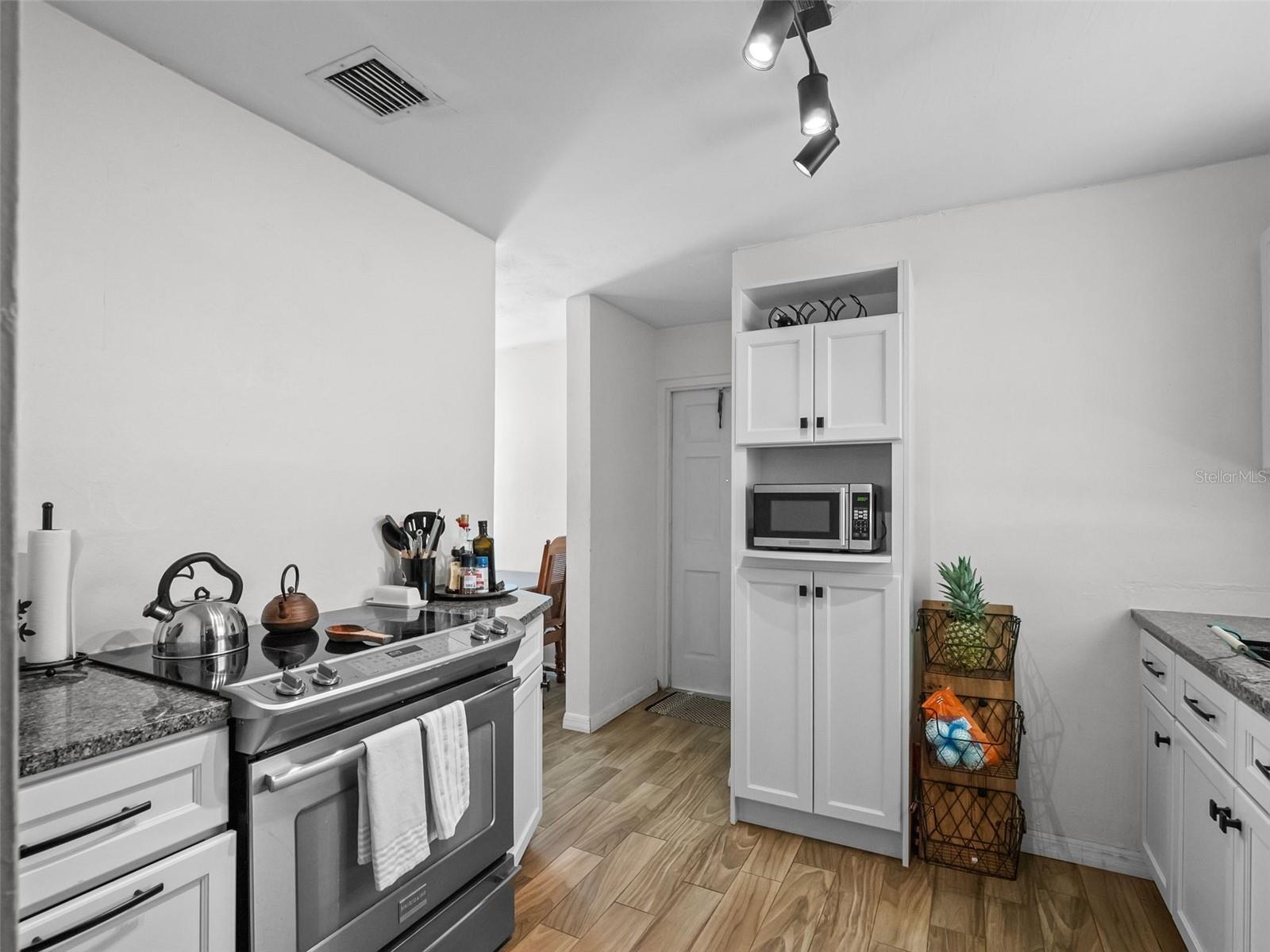 1531 JEFFERSON DR, MOUNT DORA, FL, 32757