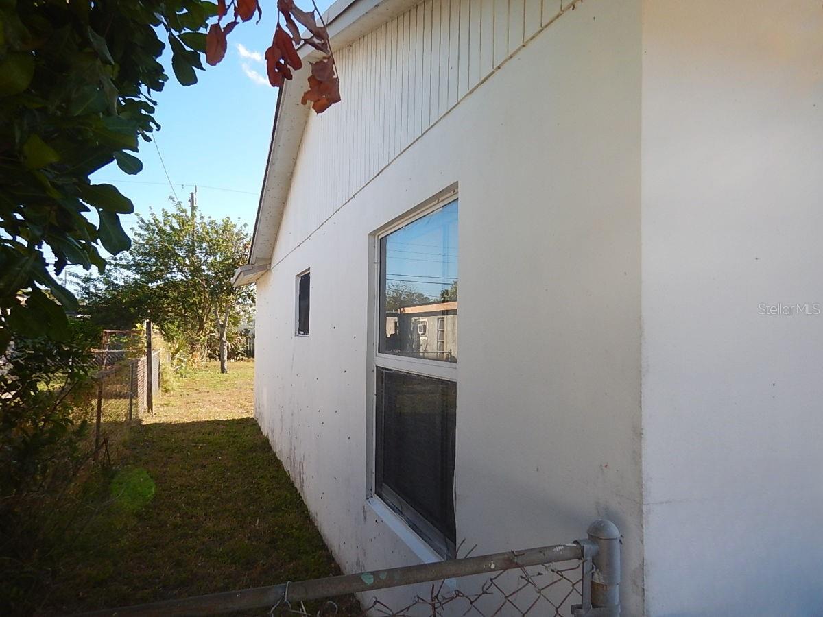 1263 W 27TH ST, RIVIERA BEACH, FL, 33404