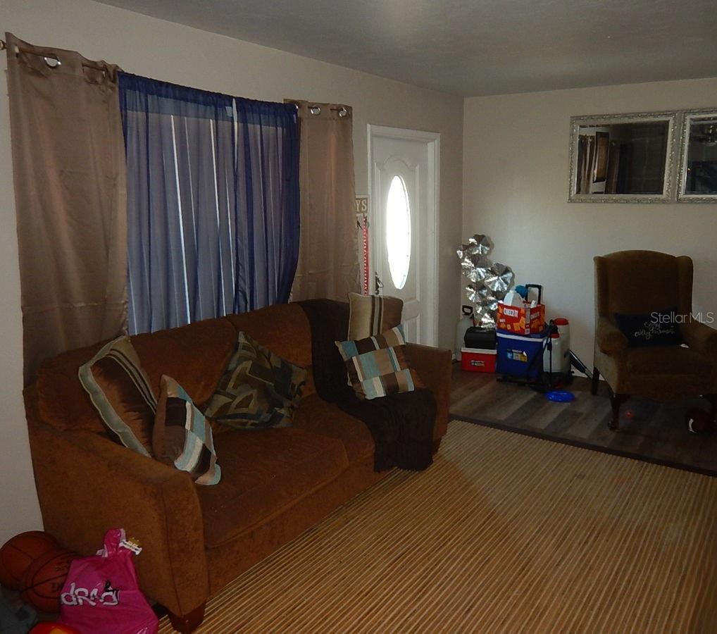 1263 W 27TH ST, RIVIERA BEACH, FL, 33404