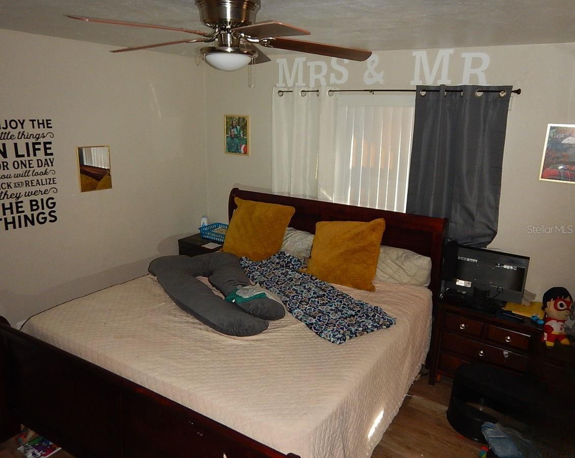 1263 W 27TH ST, RIVIERA BEACH, FL, 33404