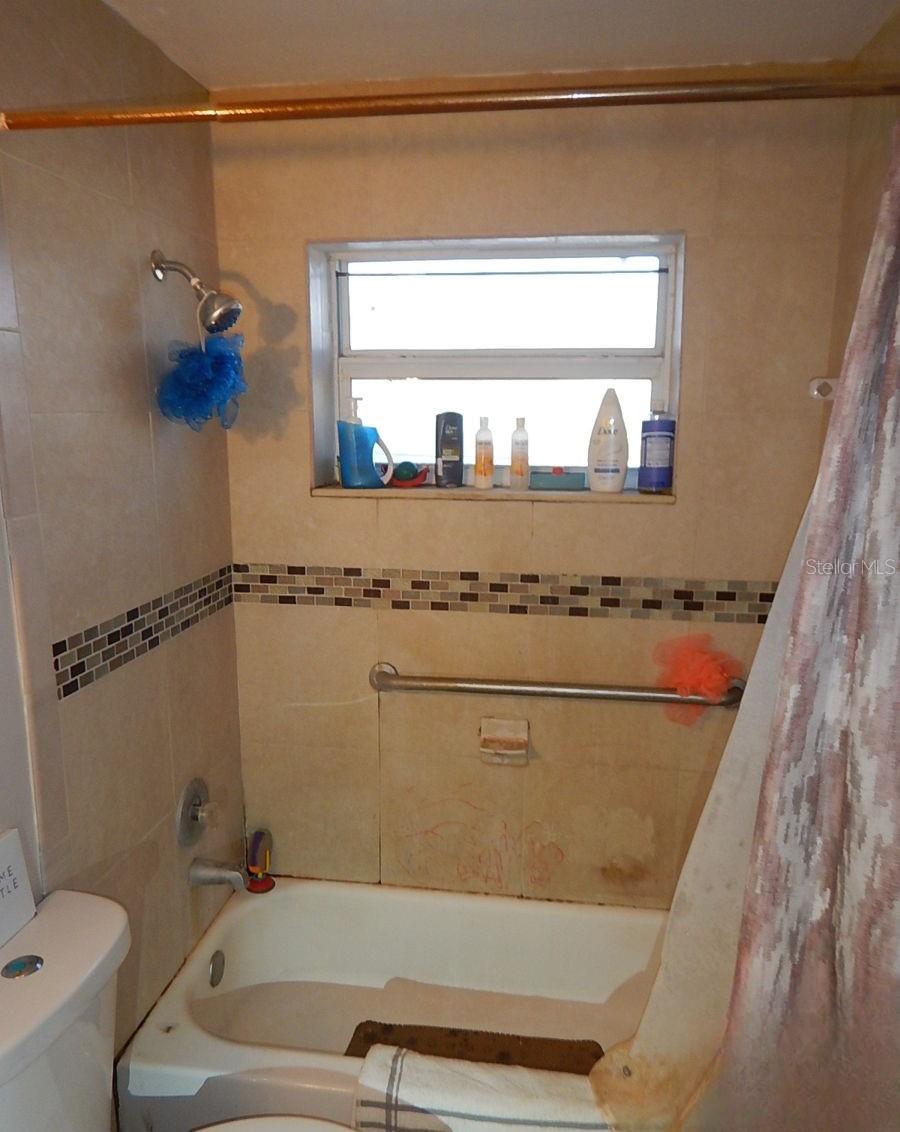 1263 W 27TH ST, RIVIERA BEACH, FL, 33404