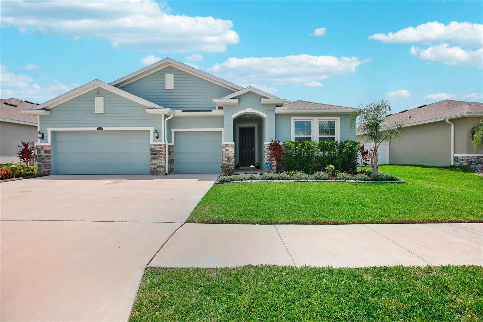 7323 STEER BLADE DR, ZEPHYRHILLS, FL, 33541