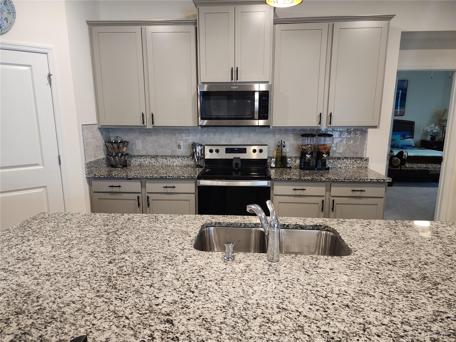 7323 STEER BLADE DR, ZEPHYRHILLS, FL, 33541