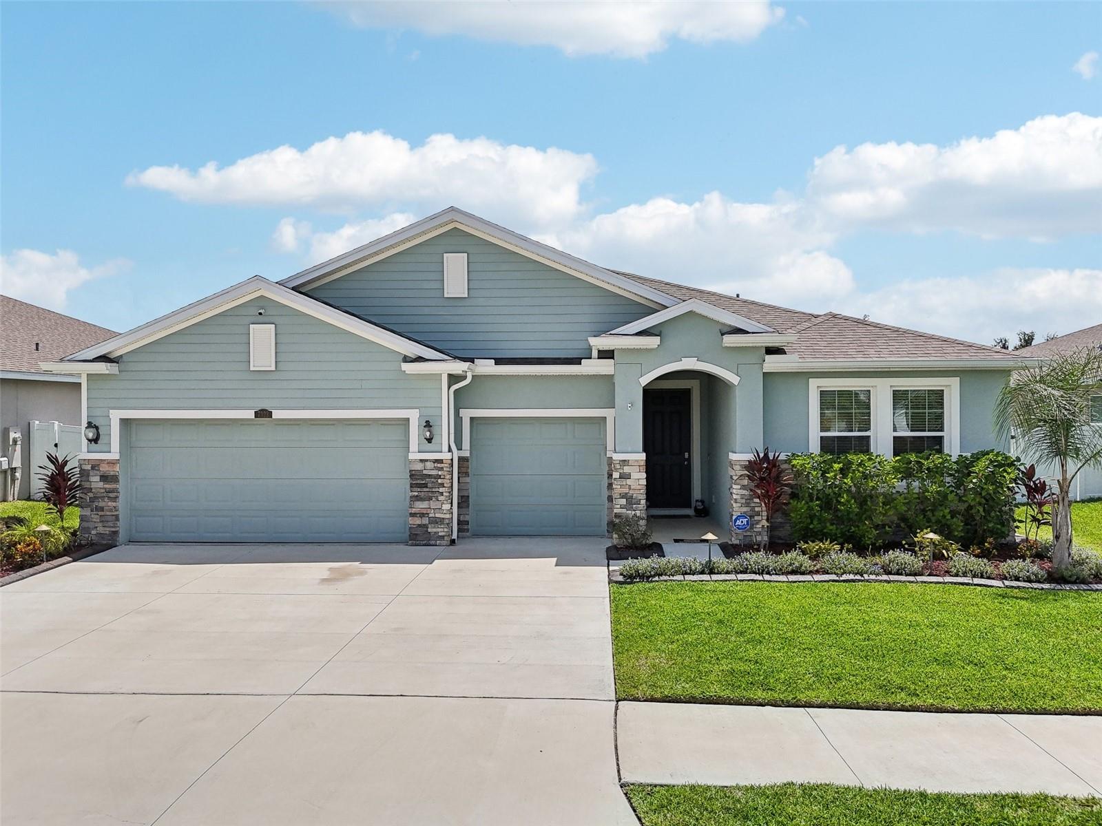 7323 STEER BLADE DR, ZEPHYRHILLS, FL, 33541