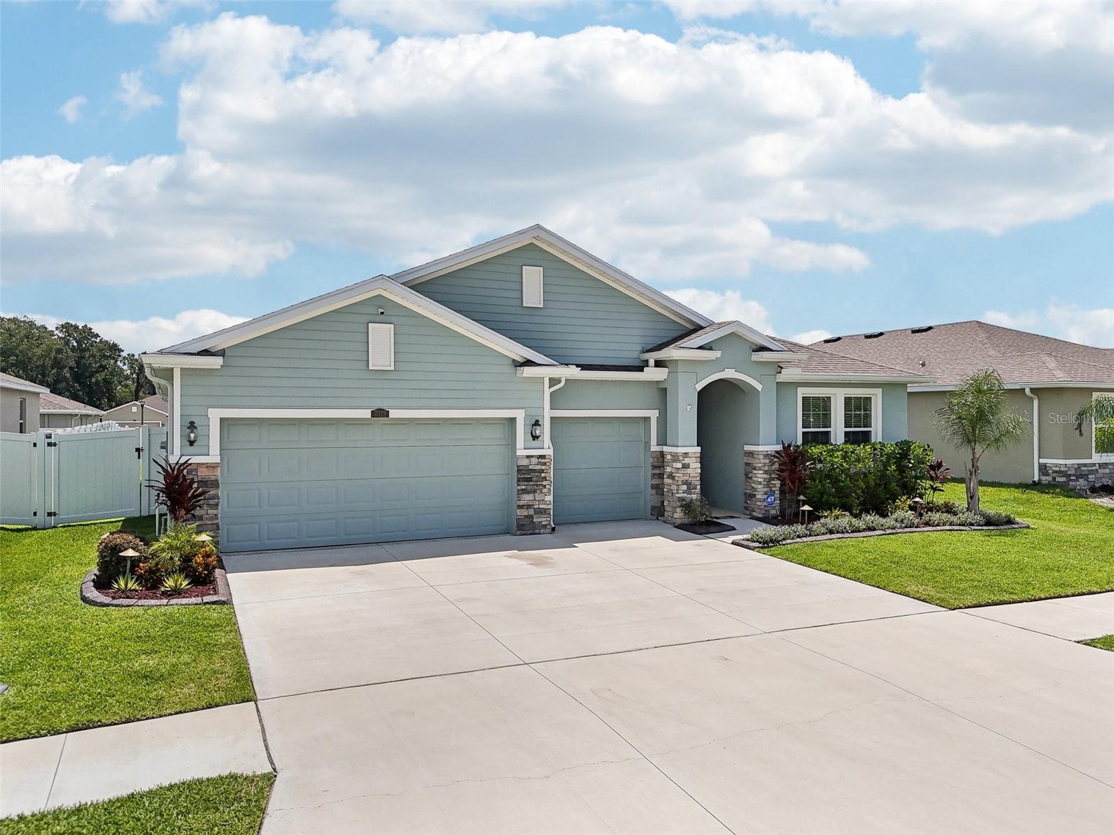 7323 STEER BLADE DR, ZEPHYRHILLS, FL, 33541