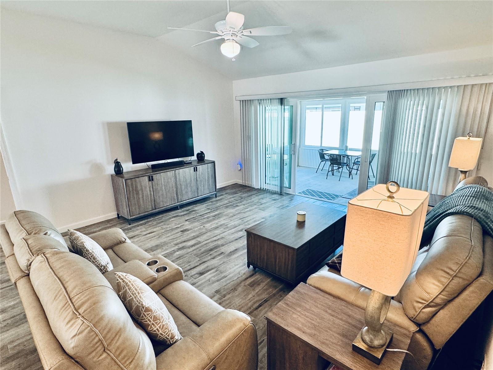 633 PAXTON CT, THE VILLAGES, FL, 32163