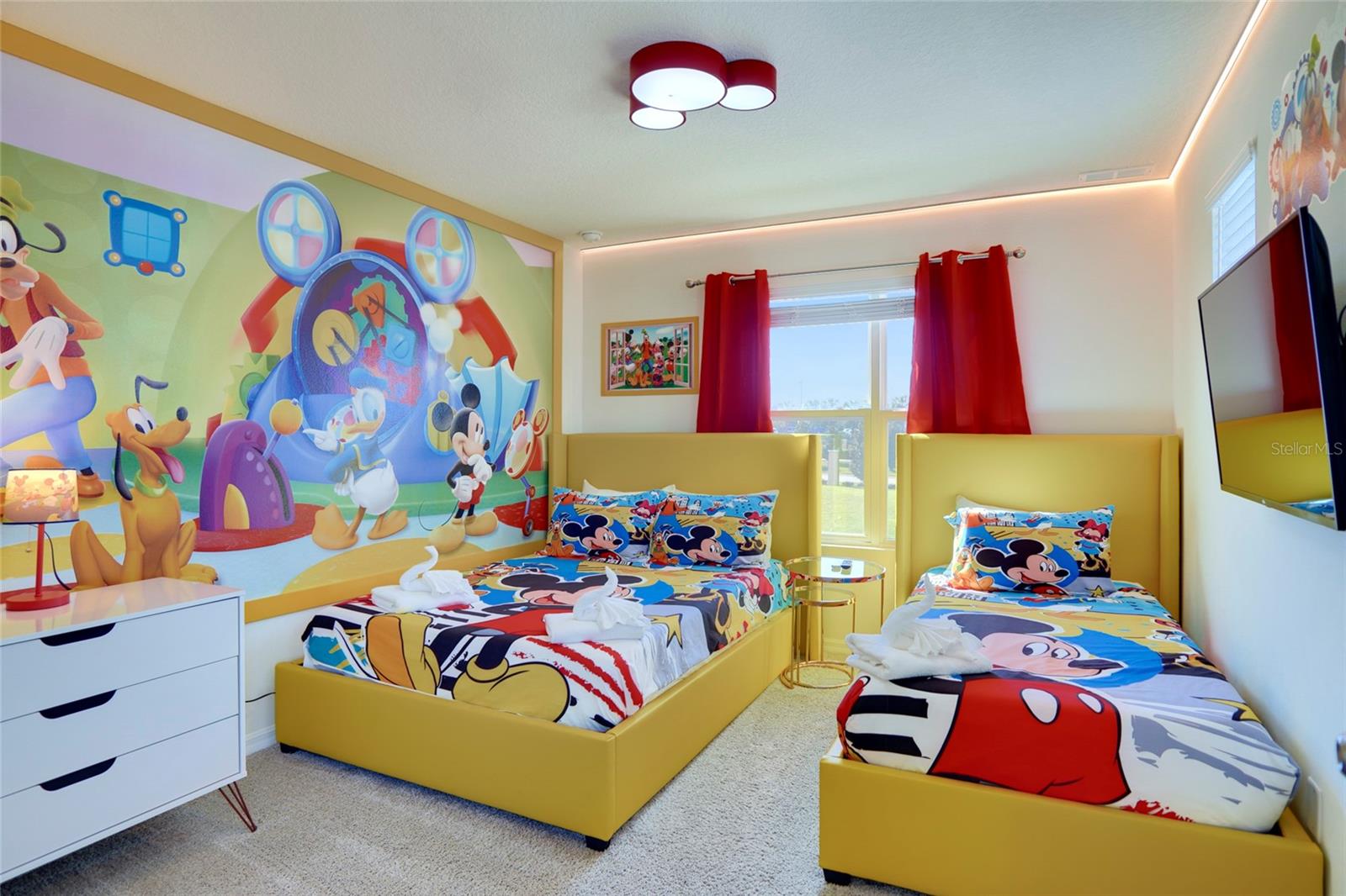 1624 TROPICAL PALMS CIR, KISSIMMEE, FL, 34747