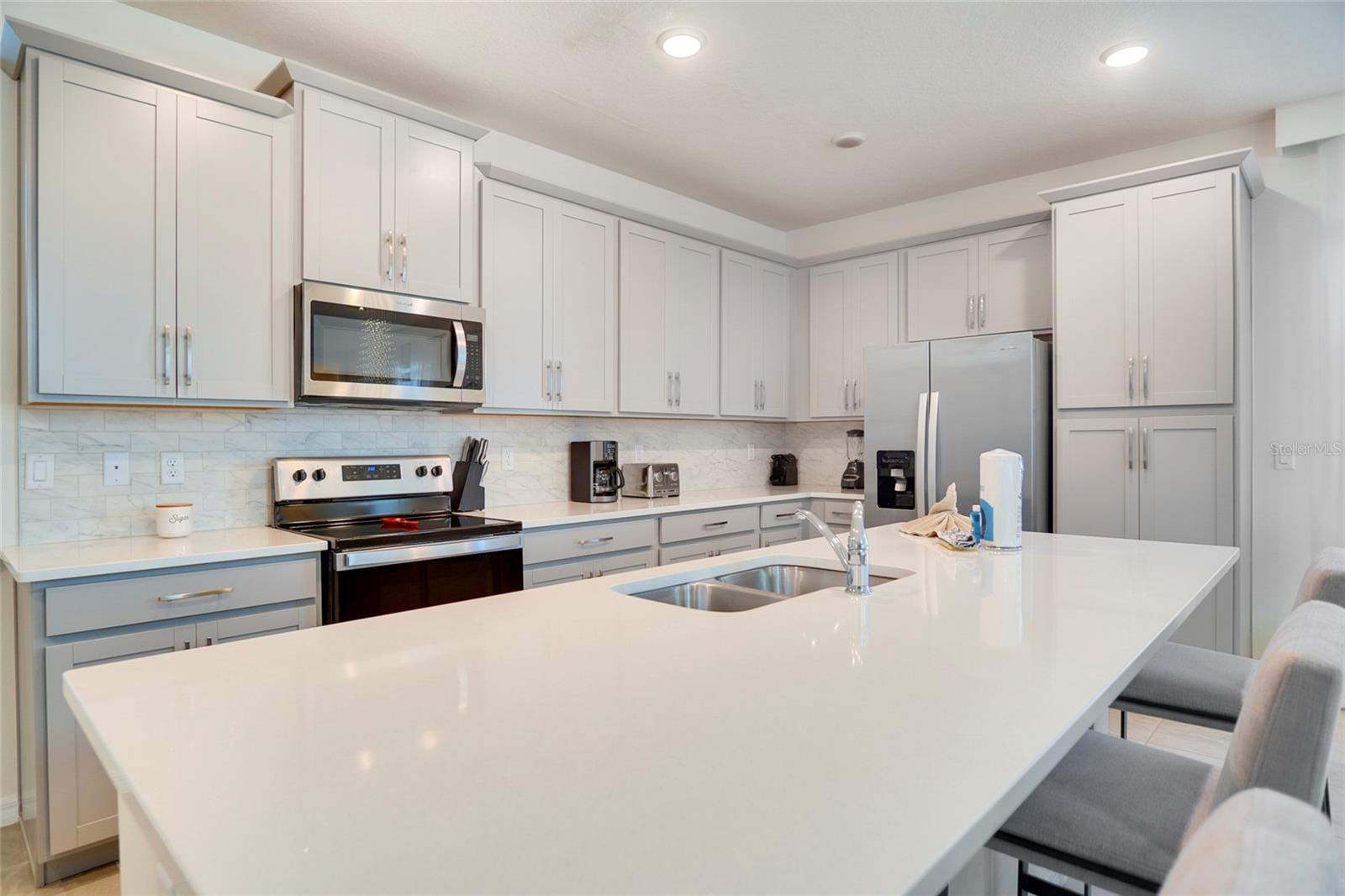 1624 TROPICAL PALMS CIR, KISSIMMEE, FL, 34747