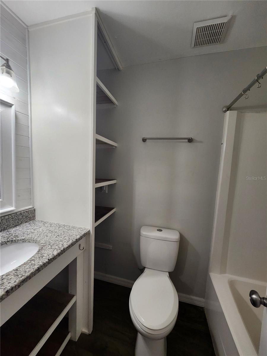 9015 PEBBLE CREEK DR, TAMPA, FL, 33647