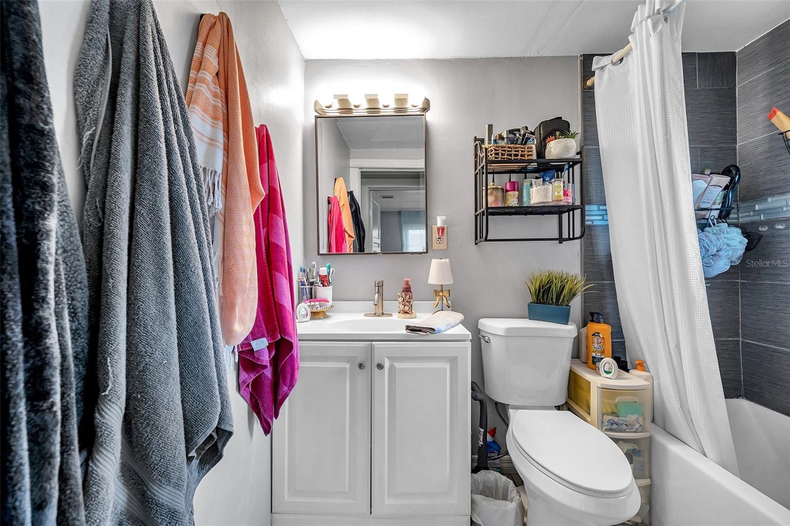 3241 LAUREL AVE, CLEARWATER, FL, 33762